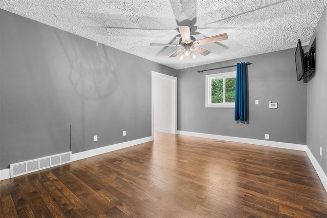 5315 Angling Road, Portage, MI 49024