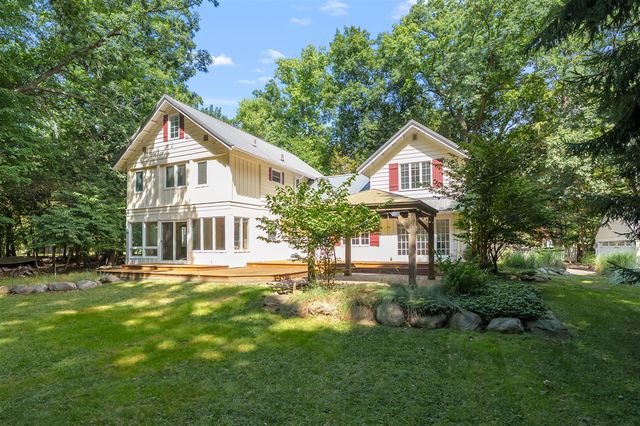 5315 Angling Road, Portage, MI 49024