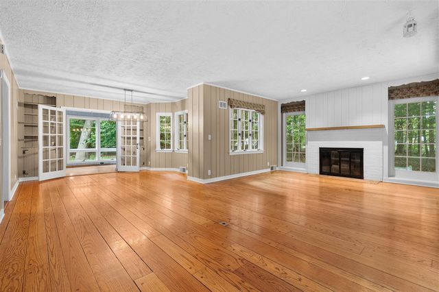 5315 Angling Road, Portage, MI 49024