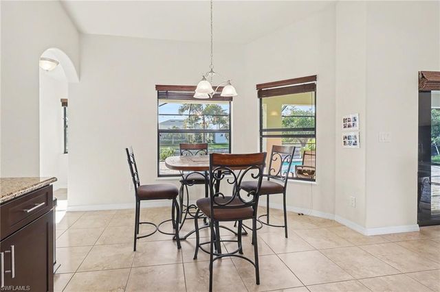 1426 SW 12th TER, Cape Coral, FL 33991