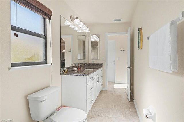 1426 SW 12th TER, Cape Coral, FL 33991