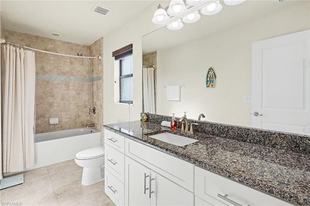 1426 SW 12th TER, Cape Coral, FL 33991