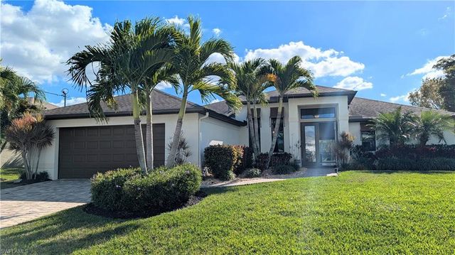 1426 SW 12th TER, Cape Coral, FL 33991