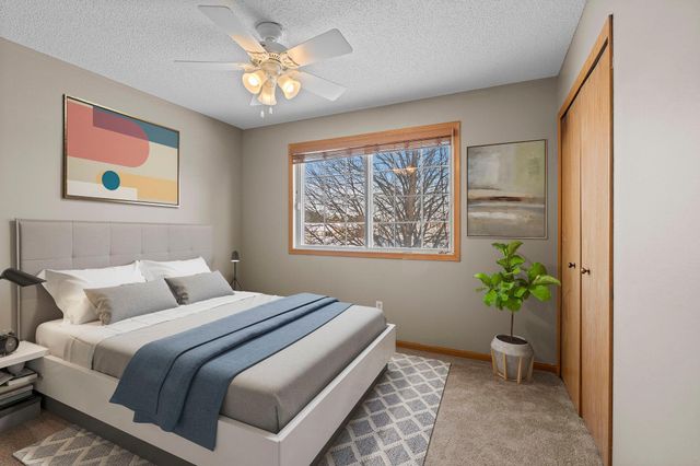 14757 Excelsior Lane 105, Apple Valley, MN 55124