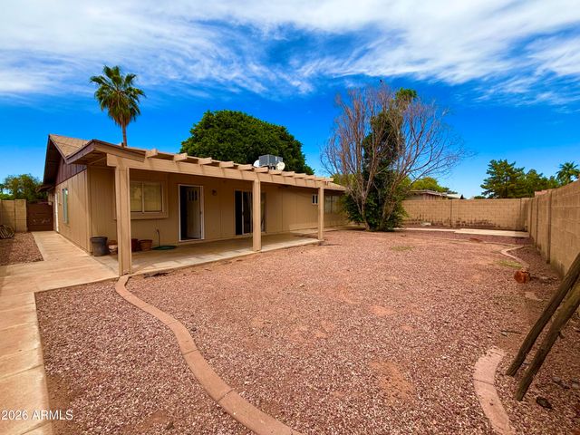 2807 N DAKOTA Street, Chandler, AZ 85225