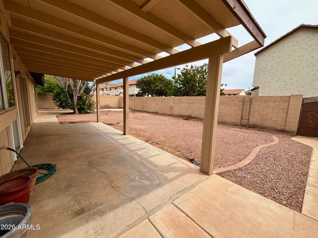 2807 N DAKOTA Street, Chandler, AZ 85225