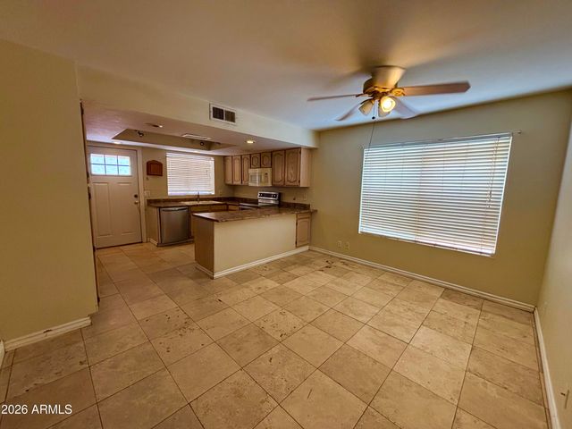 2807 N DAKOTA Street, Chandler, AZ 85225