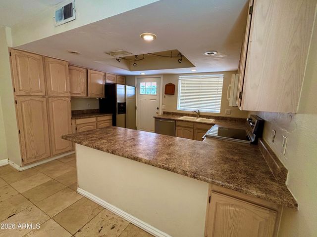 2807 N DAKOTA Street, Chandler, AZ 85225