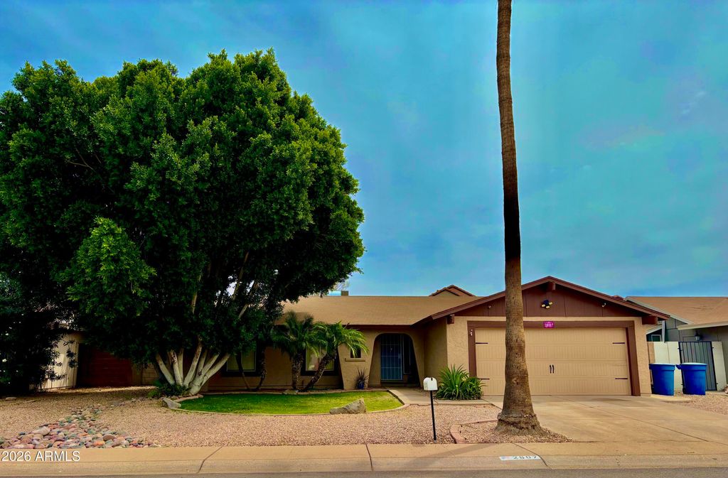 2807 N DAKOTA Street, Chandler, AZ 85225