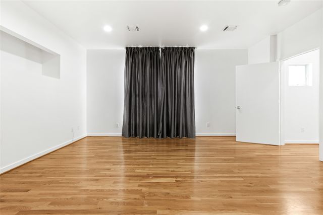 4022 Travis Street C, Dallas, TX 75204