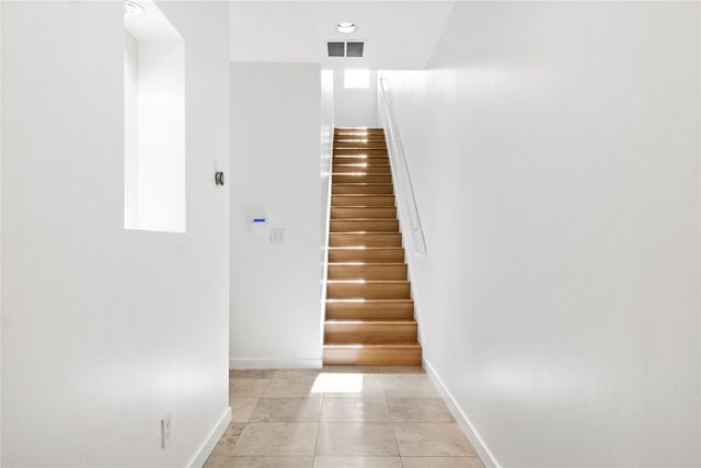 4022 Travis Street C, Dallas, TX 75204