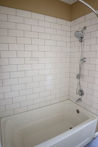 260 Everett St 2, Boston, MA 02128