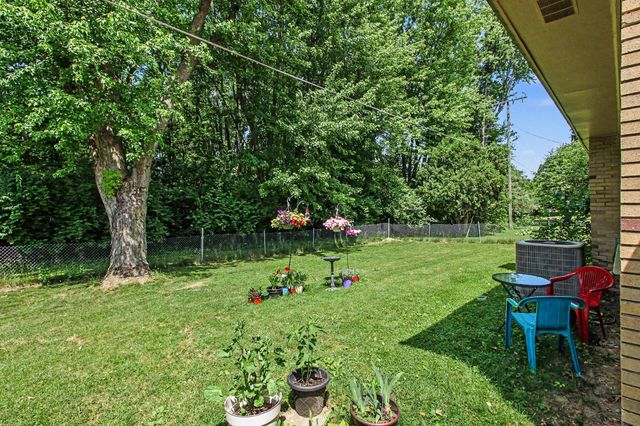 6025 Zimmer Road, Haslett, MI 48840