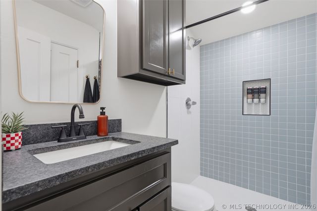 1314 S College Avenue, Tulsa, OK 74104