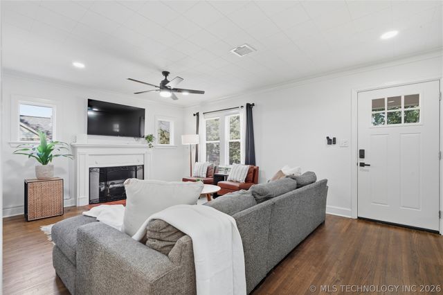 1314 S College Avenue, Tulsa, OK 74104