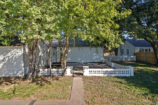1314 S College Avenue, Tulsa, OK 74104