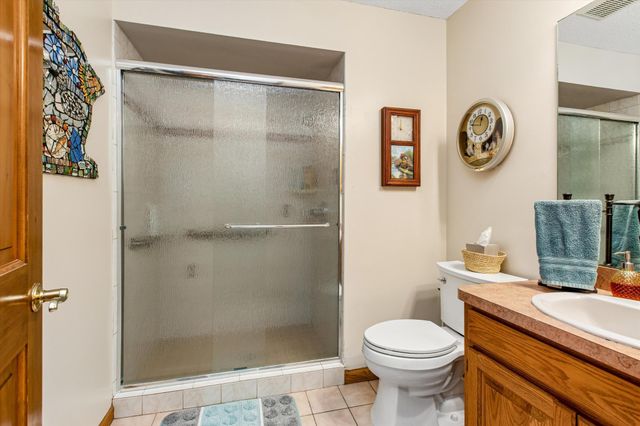 3012 Highpointe Curve, Roseville, MN 55113