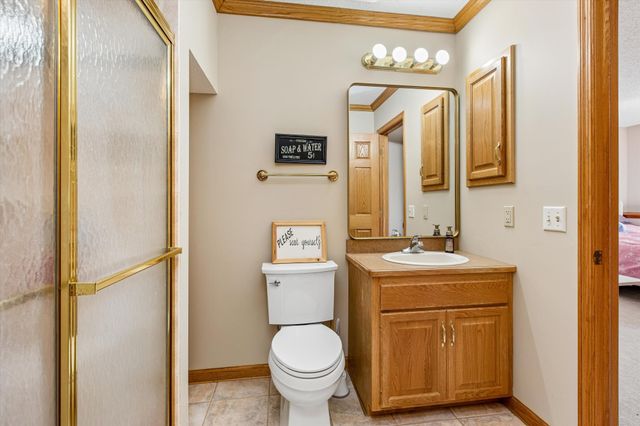 3012 Highpointe Curve, Roseville, MN 55113