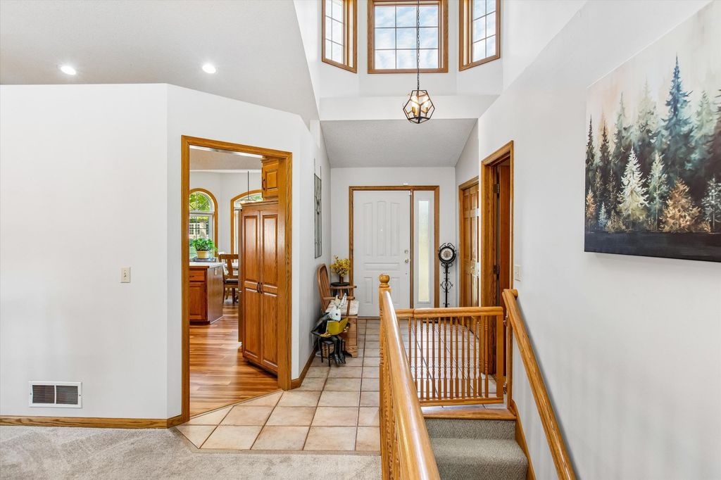 3012 Highpointe Curve, Roseville, MN 55113 — photo 5