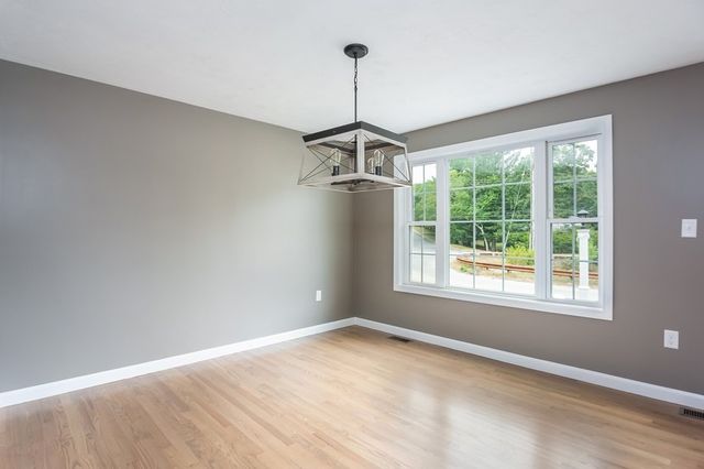 49 Bumble Bee Dr, Plymouth, MA 02360