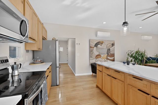 433 Pacific Avenue SW, Albuquerque, NM 87102