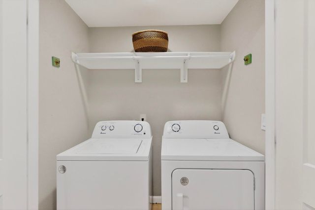 433 Pacific Avenue SW, Albuquerque, NM 87102