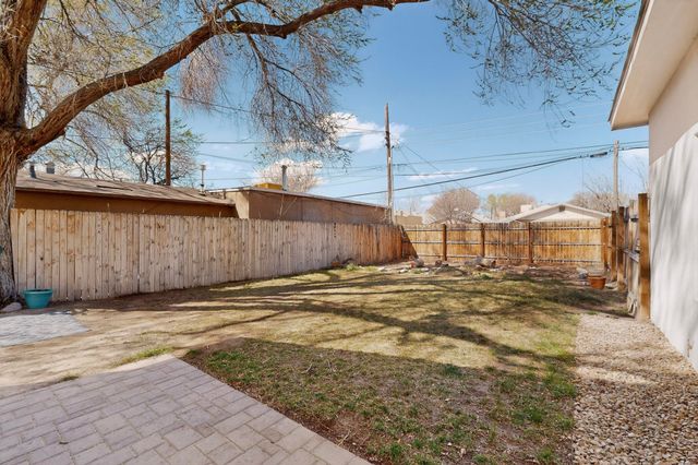 433 Pacific Avenue SW, Albuquerque, NM 87102