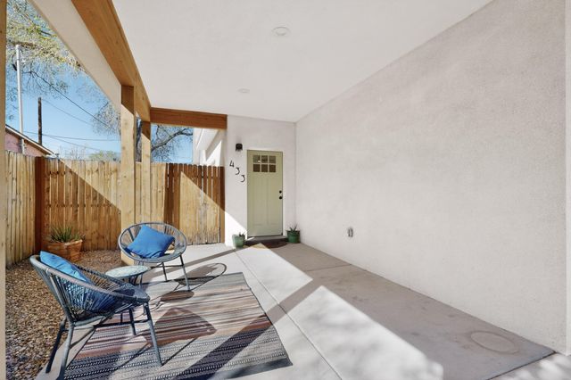 433 Pacific Avenue SW, Albuquerque, NM 87102