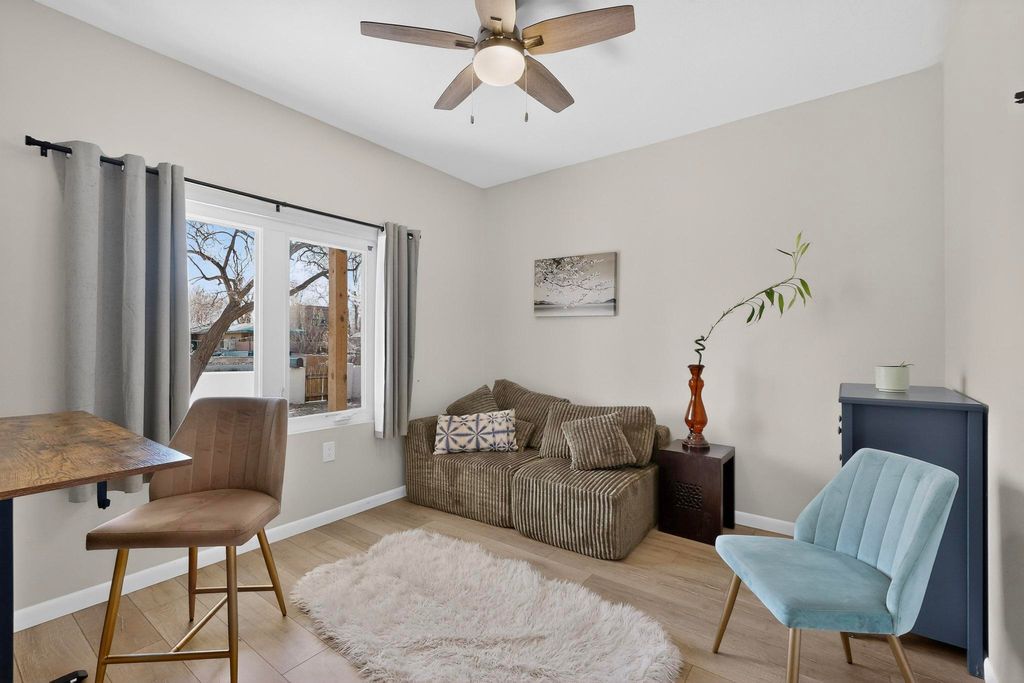 Image 28 of property listing at 433 Pacific Avenue SW, Albuquerque, NM 87102