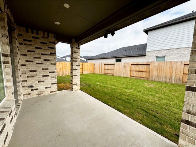 9106 Burleigh Landing Lane, Cypress, TX 77433