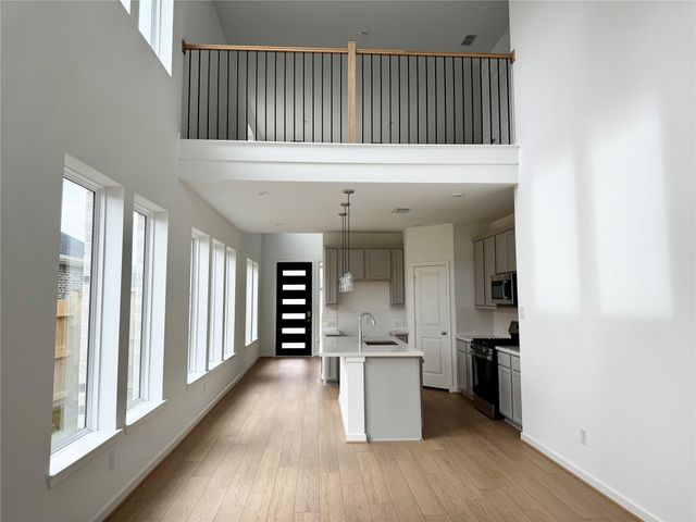 9106 Burleigh Landing Lane, Cypress, TX 77433