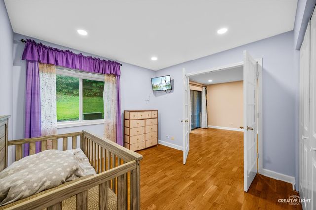 820 N Lakeside Drive 1C, Vernon Hills, IL 60061