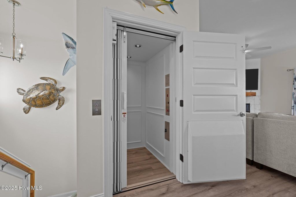 Image 53 of property listing at 1905 Emerald Drive, Emerald Isle, NC 28594