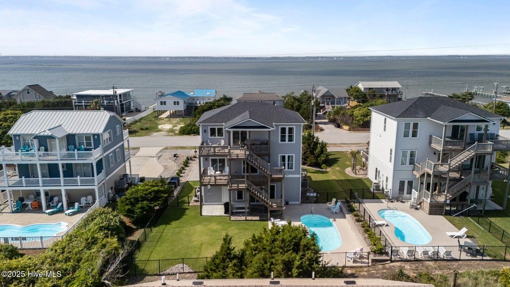 Image 59 of property listing at 1905 Emerald Drive, Emerald Isle, NC 28594