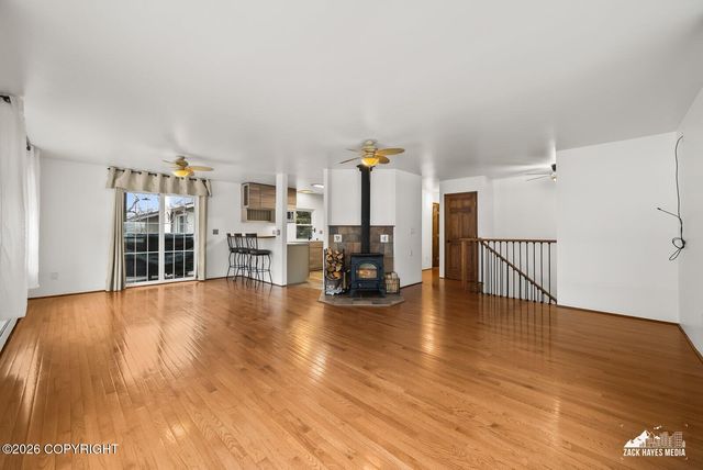 13761 Venus Way, Anchorage, AK 99515