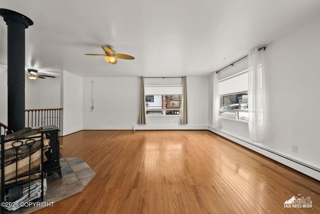 13761 Venus Way, Anchorage, AK 99515