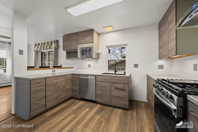 13761 Venus Way, Anchorage, AK 99515