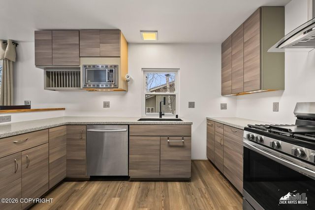 13761 Venus Way, Anchorage, AK 99515