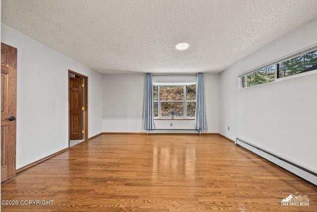 13761 Venus Way, Anchorage, AK 99515