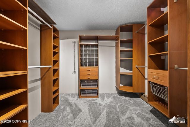 13761 Venus Way, Anchorage, AK 99515