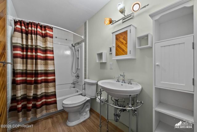 13761 Venus Way, Anchorage, AK 99515