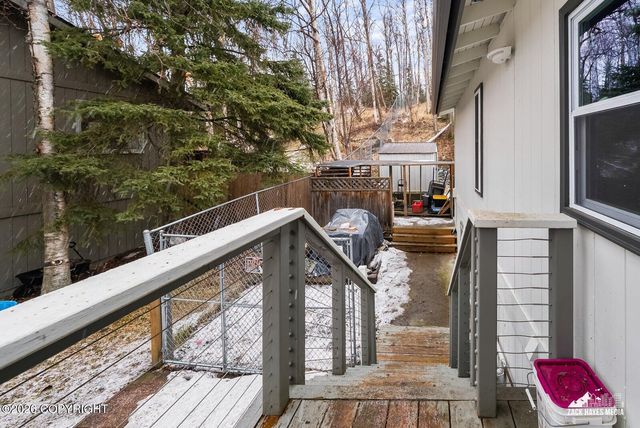 13761 Venus Way, Anchorage, AK 99515