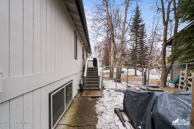 13761 Venus Way, Anchorage, AK 99515