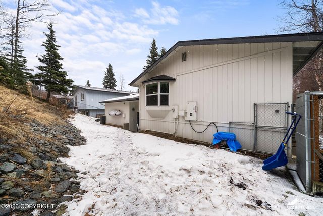 13761 Venus Way, Anchorage, AK 99515