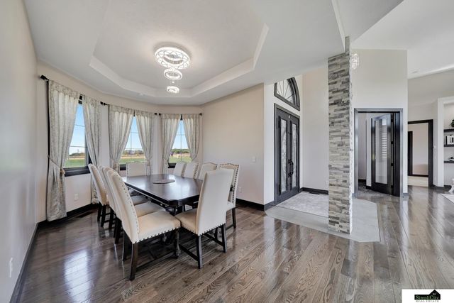 17380 S 77 Point, Hickman, NE 68372