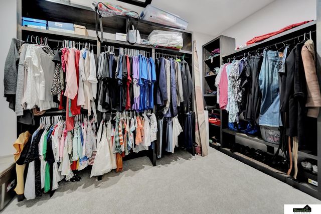 17380 S 77 Point, Hickman, NE 68372