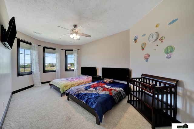 17380 S 77 Point, Hickman, NE 68372