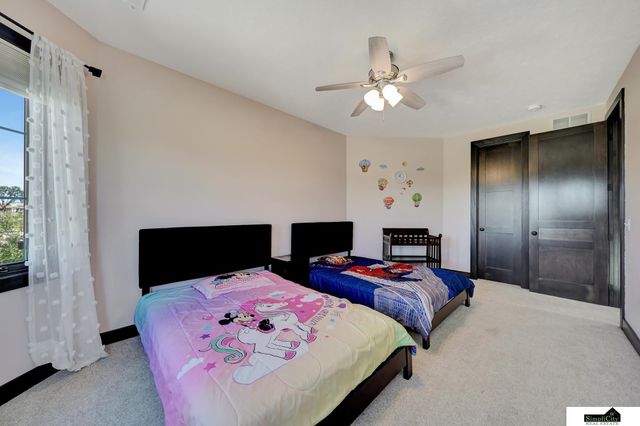 17380 S 77 Point, Hickman, NE 68372