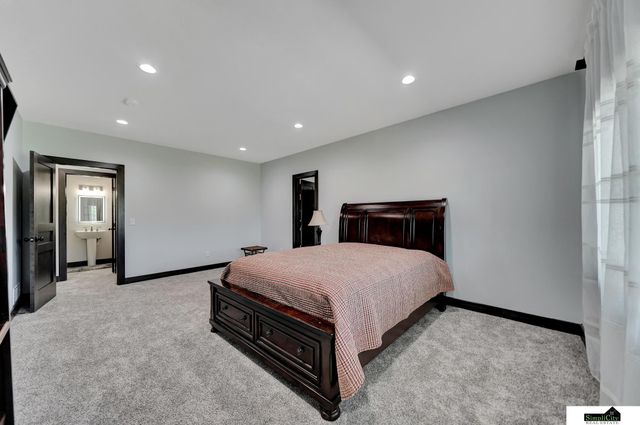 17380 S 77 Point, Hickman, NE 68372