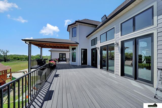 17380 S 77 Point, Hickman, NE 68372